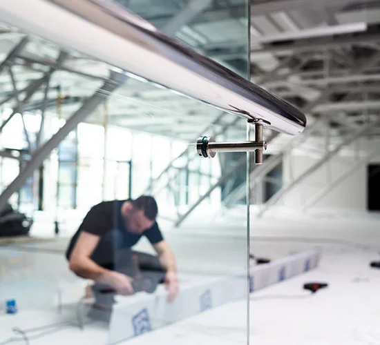Town 'n' Country, FL highly skilled glass repair technicians