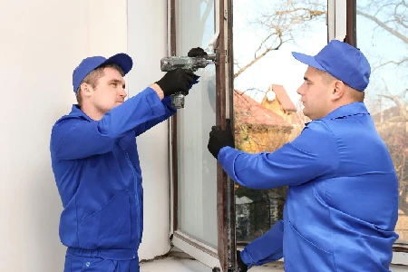Residential Broken Glass Repair Solutions in Town 'n' Country, FL