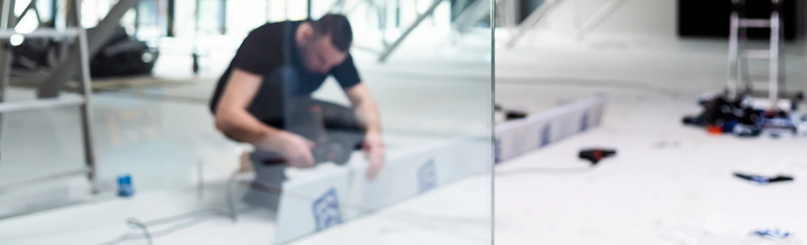 Emergency Commercial Glass Repair in Town 'n' Country, FL
