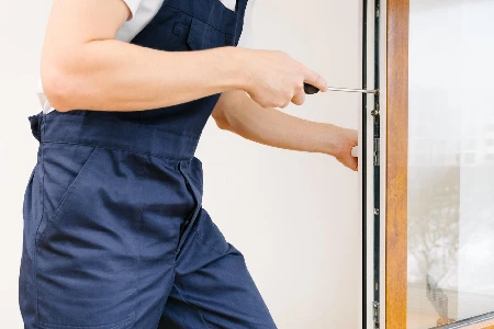 Commercial Glass Door Repair in Town 'n' Country, FL