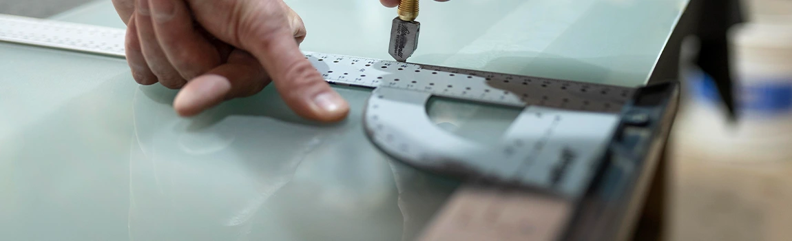 Commercial Glass Repair Company in Town 'n' Country, FL